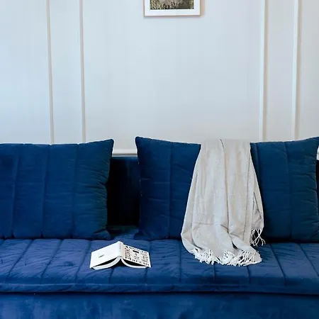 Wilcza 3 Blue - 260 Metrow Od Ambasady - Better * Varsó