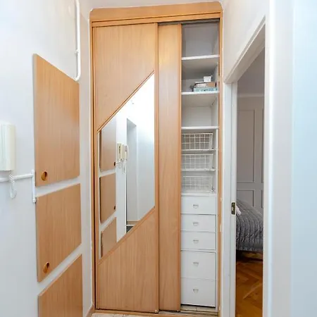 Apartment Wilcza 3 Blue - 260 Metrow Od Ambasady - Better