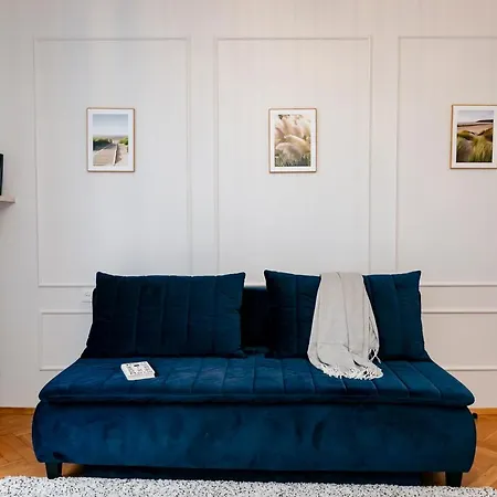 Wilcza 3 Blue - 260 Metrow Od Ambasady - Better *